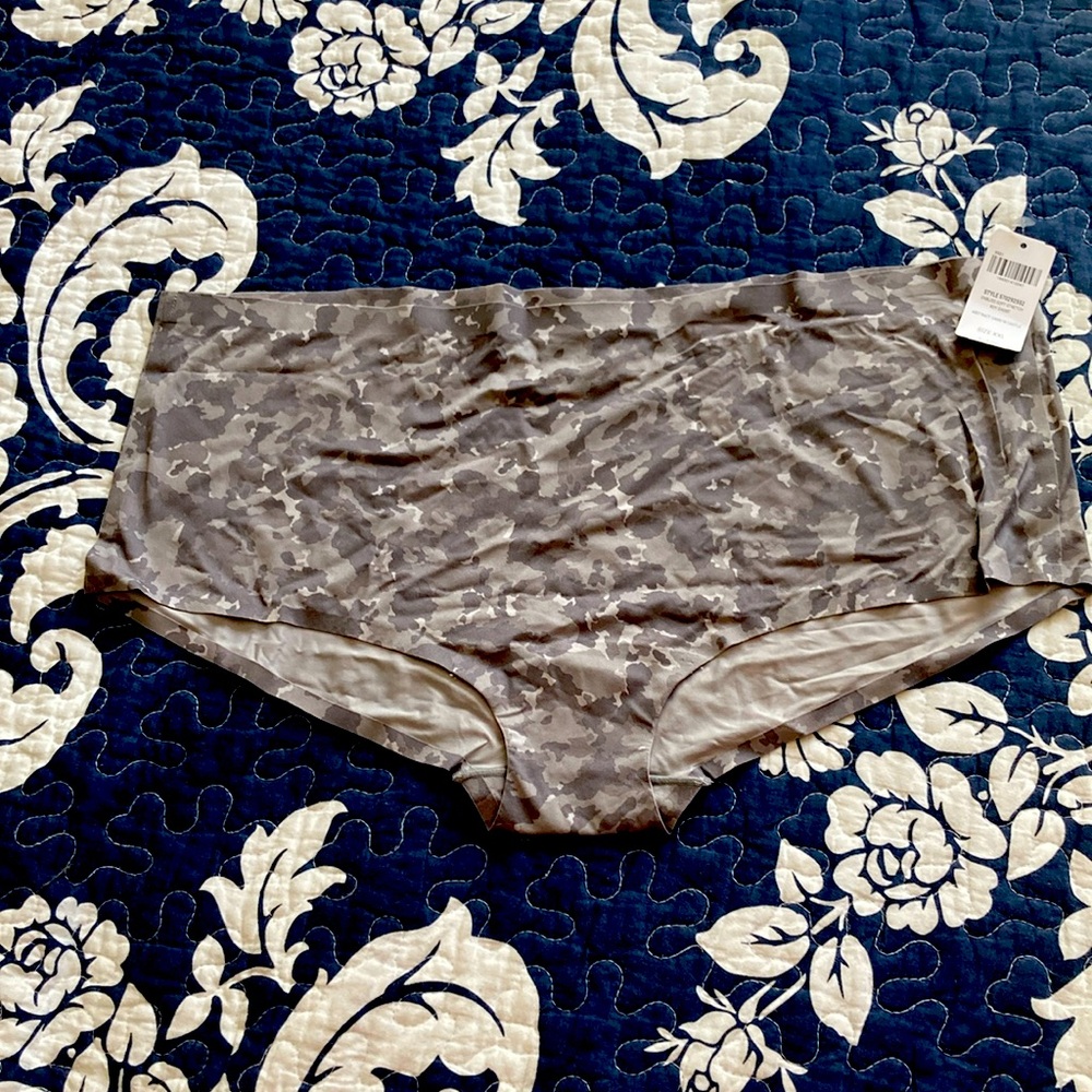 Soft stretch boy short panties